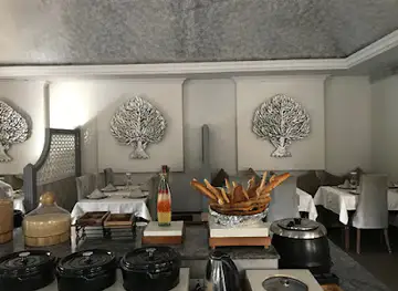 Smoke House