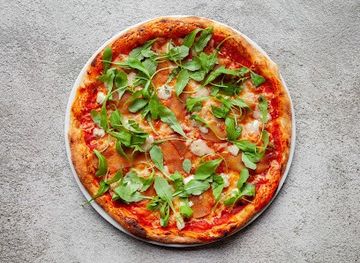 spain/madrid/restaurant/spanish-pizza