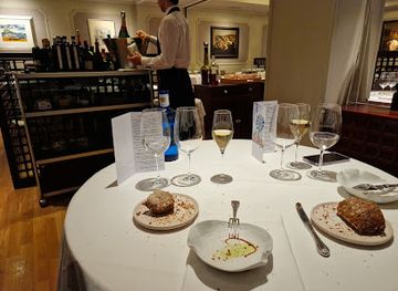 spain/pamplona/restaurant/alhambra