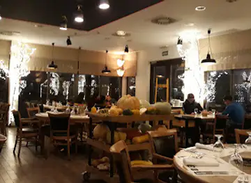 Tomy Restaurant