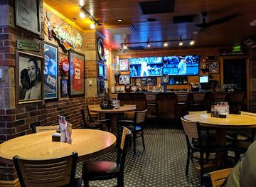 missouri/independence/restaurant/five-four-restaurant-drafthouse-independence