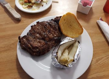 nebraska/columbus/restaurant/reg-s-7-mile-steakhouse