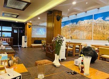 nepal/pokhara-valley/restaurant/du-chhuk-ken-best-restaurant