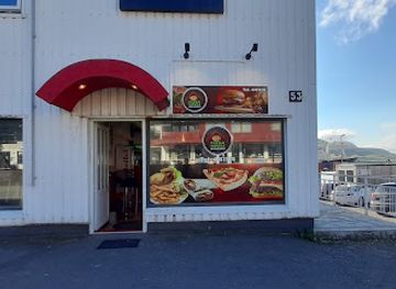 faroe-islands/runavik/restaurant/pizza-house