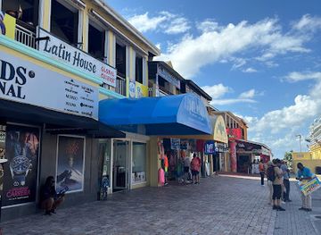 saint-kitts-and-nevis/basseterre/restaurant/latin-house-global-cuisine