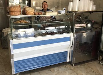 jordan/azraq/restaurant/matam-al-dajah-hummus-falafel