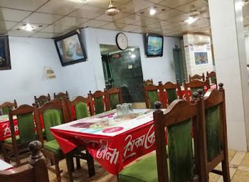 bangladesh/brahmaputra-jamuna-floodplain/restaurant/lucknow-dhaka
