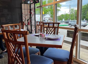 ohio/punderson-state-park/restaurant/hunan-by-the-falls