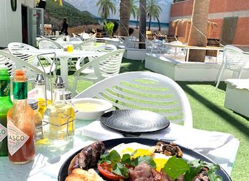 namibia/windhoek/restaurant/the-catch