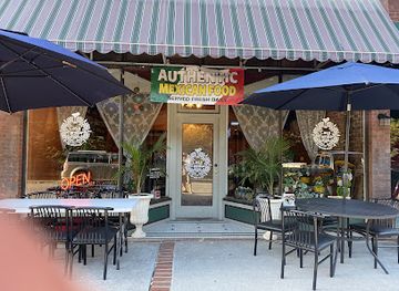 west-virginia/hatfield-mccoy-mountains/restaurant/casa-familia