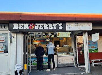 denmark/hornbæk/restaurant/ishuset-ben-og-jerrys