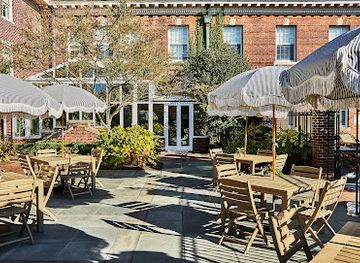 rhode-island/sachuest-point-national-wildlife-refuge/restaurant/the-conservatory-at-the-vanderbilt