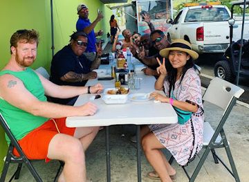 puerto-rico/culebra-island/restaurant/lechonera-la-criolla-en-culebra