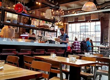 canada/toronto/downtown-toronto/restaurant/gusto-101