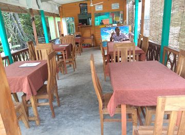 sri-lanka/unawatuna/restaurant/fish-hunter-restaurant