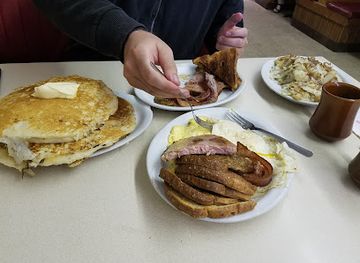 montana/great-falls/restaurant/brian-s-top-notch-cafe