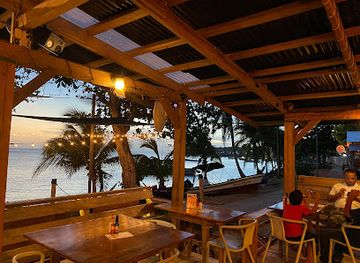 nicaragua/pearl-cays/restaurant/tranquilo-cafe
