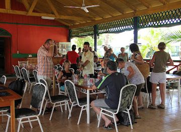 jamaica/cornwall-county/restaurant/riverside-dock-restaurant-lounge