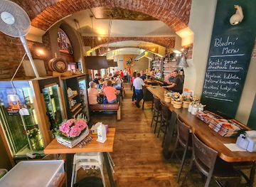 czechia/prague/josefov/restaurant/kozlovna-apropos