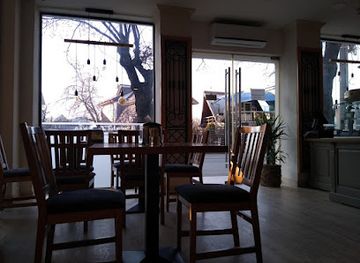 romania/olt/restaurant/marini