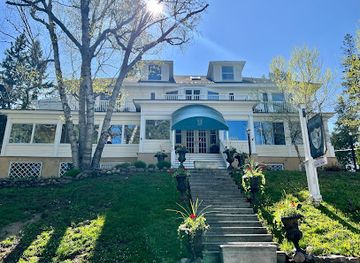 new-york/lake-placid/restaurant/the-interlaken-inn-restaurant