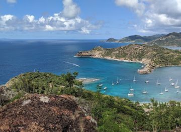 antigua-and-barbuda/nelson-s-dockyard/restaurant/shirley-heights-lookout