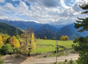 georgia/svaneti/restaurant/flying-swing-place-for-photography