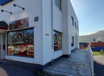 faroe-islands/eysturoy/restaurant/pizza-house