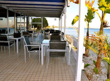 cyprus/larnaca/restaurant/pelagos-mediterranean-bar-grill-restaurant