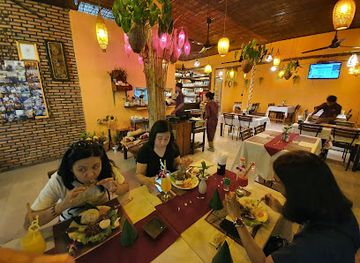 cambodia/phnom-penh/chamkar-mon/restaurant/golden-pumpkin-restaurant-phnom-penh