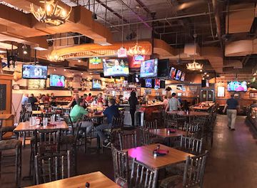 florida/orlando-theme-parks/restaurant/twin-peaks