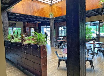 ecuador/macas/restaurant/m-eat-food-grill