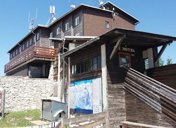 slovenia/bohinj/restaurant/orlove-glave