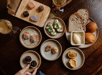 australia/great-southern/restaurant/the-blue-door