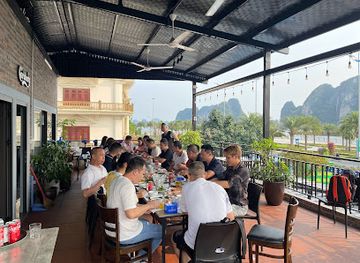 vietnam/ha-long/restaurant/nha-hang-song-beer