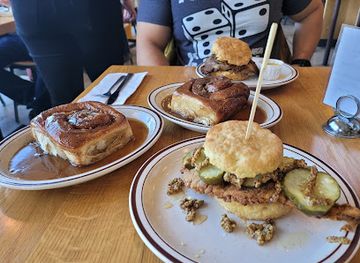 nevada/storey-county/restaurant/pine-state-biscuits-reno