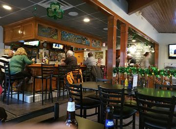 ohio/great-black-swamp/restaurant/jake-s-on-the-lake