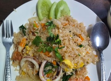 laos/savannakhet/restaurant/dinner-and-boston