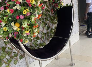 cameroon/bamenda/commercial-avenue/restaurant/blackrose-luxe-restaurant