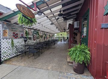 connecticut/gillette-castle-state-park/restaurant/river-tavern