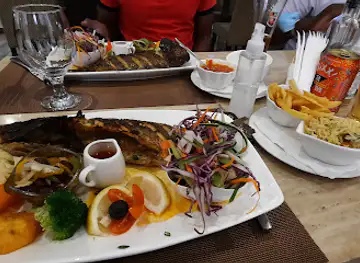 Mario’s Restaurante Bar