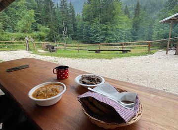 slovenia/kranjska-gora/restaurant/brunarica-pri-ingotu