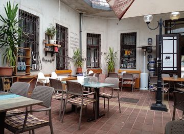 hungary/gyor/restaurant/komedias-etterem