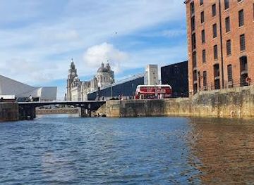 united-kingdom/chester/restaurant/floating-grace
