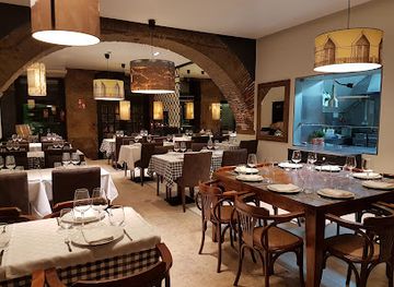 portugal/lisbon/restaurant/tabuaria-do-paco