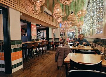 israel/hod-hasharon/restaurant/shukriya