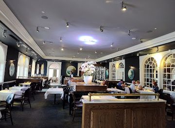 virginia/virginia-beach/restaurant/becca-restaurant-garden