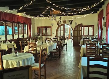 hungary/central-transdanubia/restaurant/meri-neni-kft