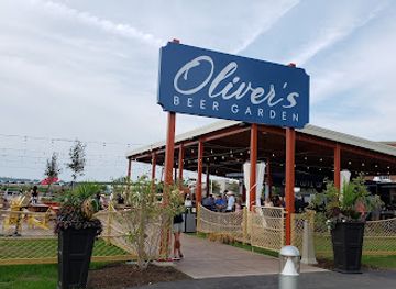 pennsylvania/presque-isle-state-park/restaurant/oliver-s-rooftop