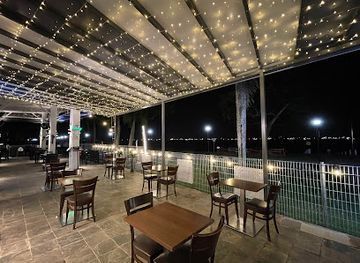 singapore/east-region/restaurant/high-tide-bistro-and-bar